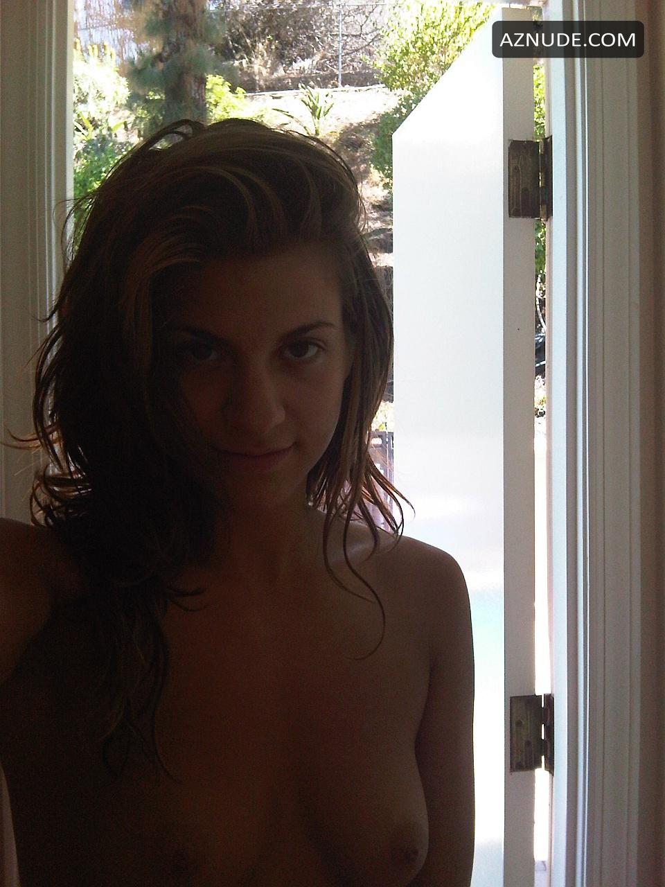 Sexy italian naked girls